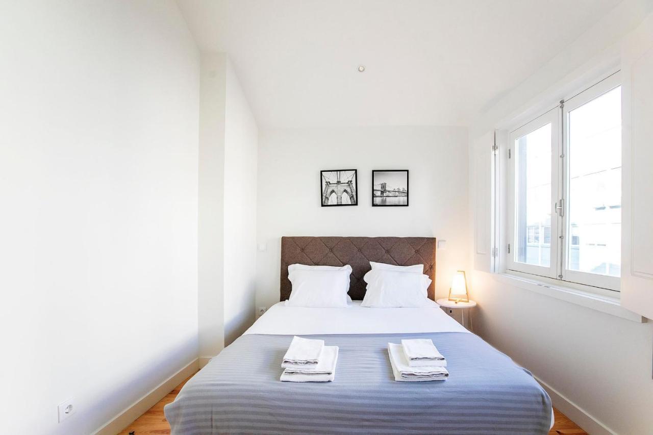 Lovelystay - Cozy 1Br In Santa Catarina W/ Balcony ポルト エクステリア 写真