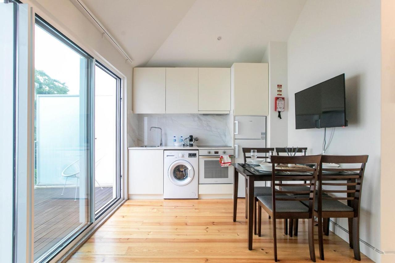 Lovelystay - Cozy 1Br In Santa Catarina W/ Balcony ポルト エクステリア 写真