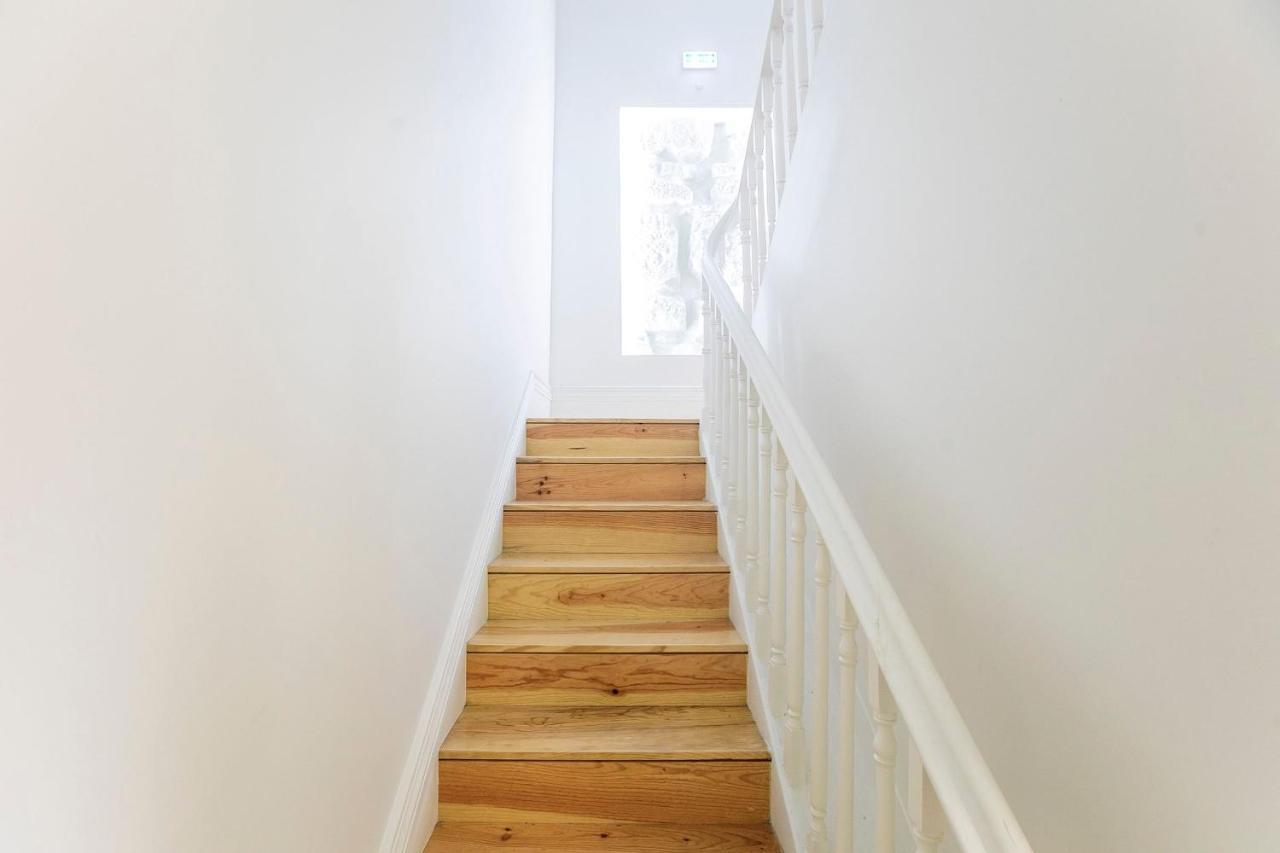 Lovelystay - Cozy 1Br In Santa Catarina W/ Balcony ポルト エクステリア 写真